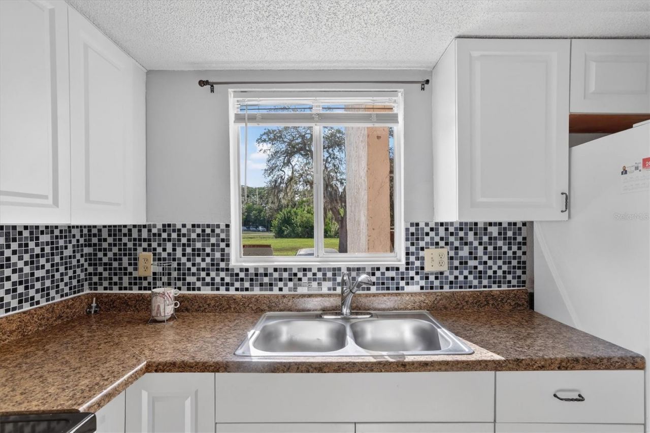 511 99th Avenue N, Unit 102, Saint Petersburg, FL 33702 Photo