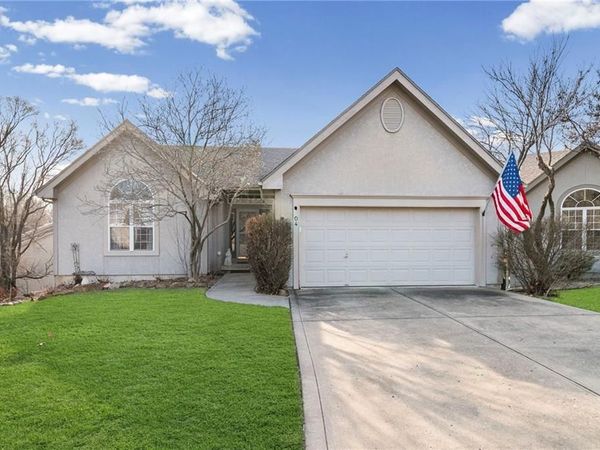 8604 N Liston Avenue, Kansas City, MO 64154