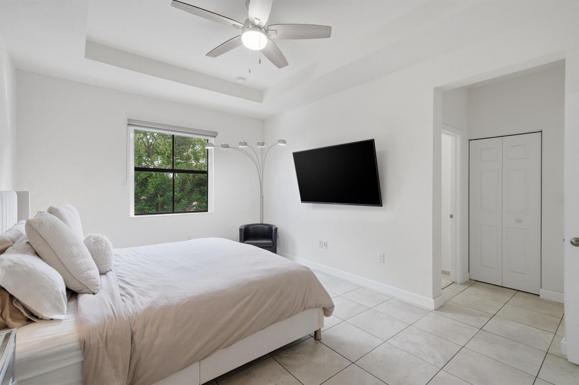 10441 W 32nd Lane, Hialeah, FL 33018 Photo