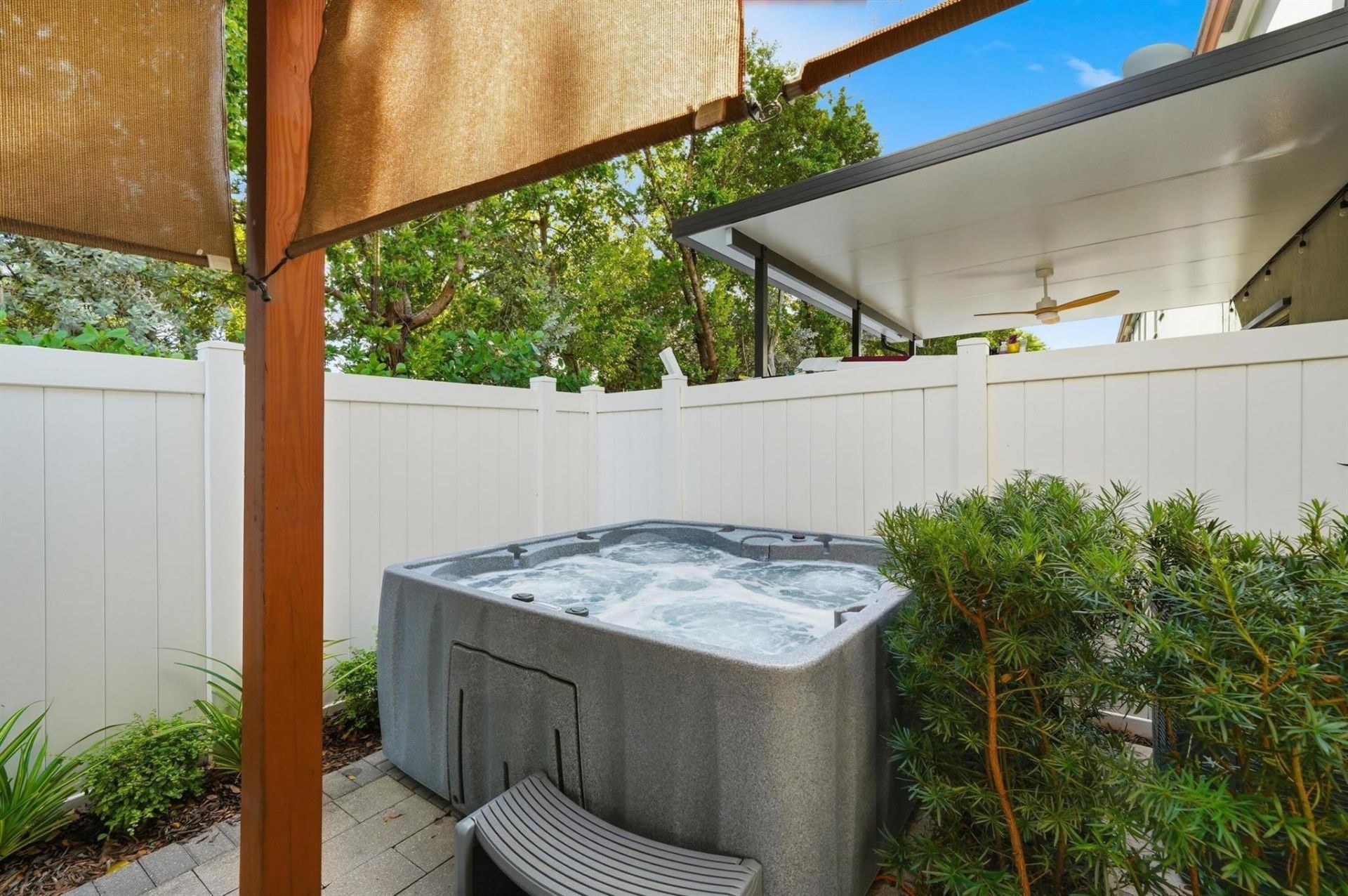 10441 W 32nd Lane, Hialeah, FL 33018 Photo