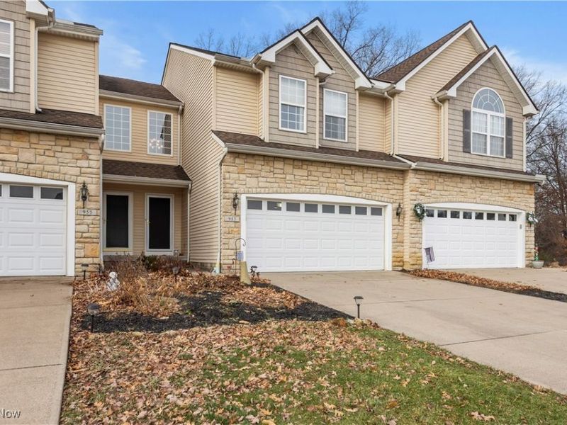 953 Longitude Lane, Amherst, OH 44001 Photo 1