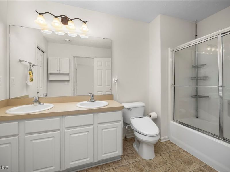 953 Longitude Lane, Amherst, OH 44001 Photo 20