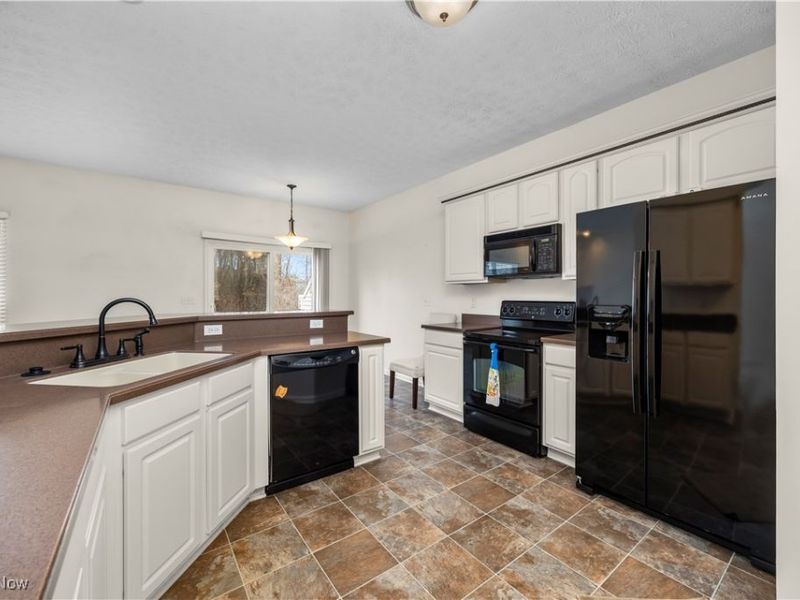 953 Longitude Lane, Amherst, OH 44001 Photo 27