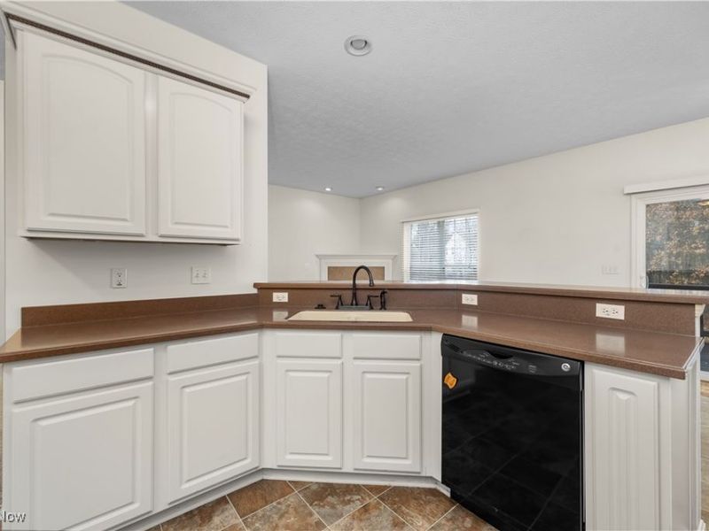 953 Longitude Lane, Amherst, OH 44001 Photo 29