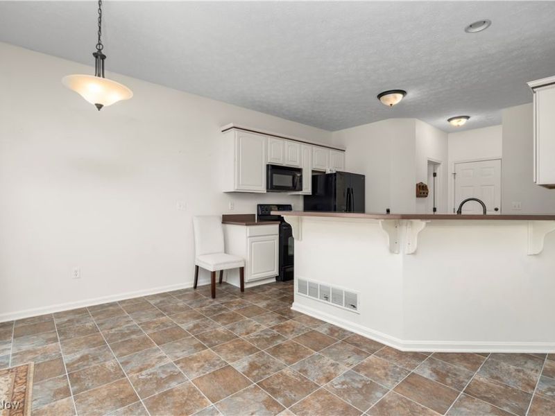 953 Longitude Lane, Amherst, OH 44001 Photo 30