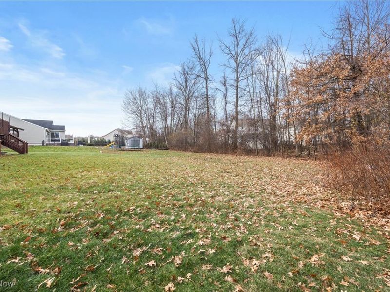 953 Longitude Lane, Amherst, OH 44001 Photo 4
