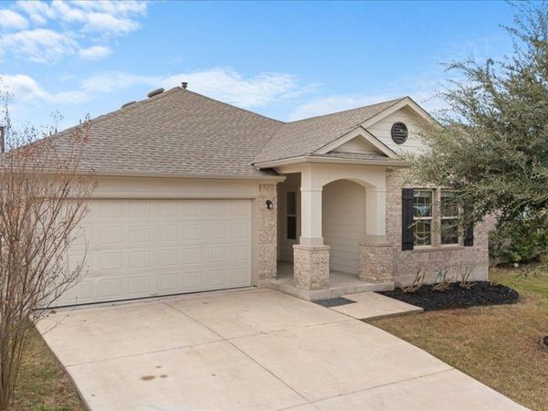 111 Crooked TRL, Bastrop, TX 78602