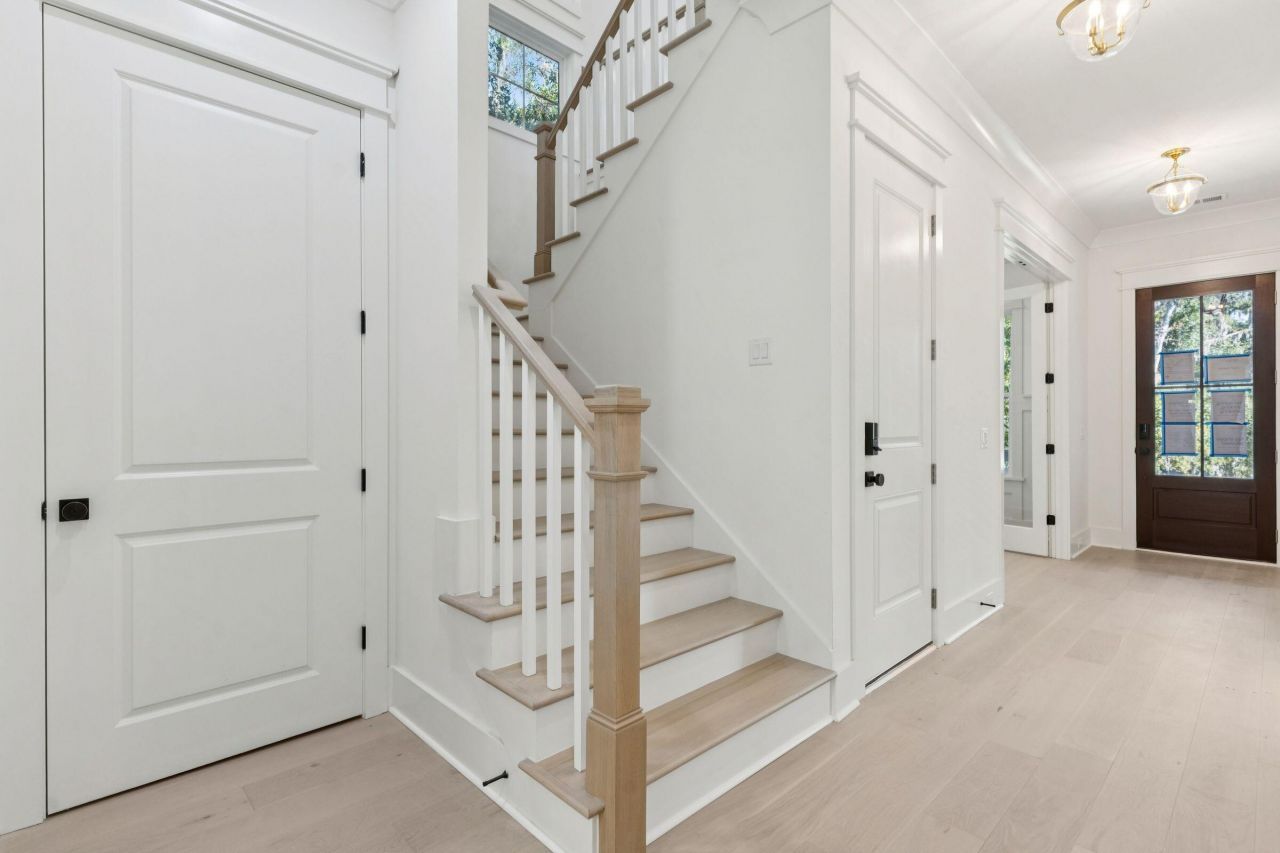 1127 Hamlin Road Photo 12