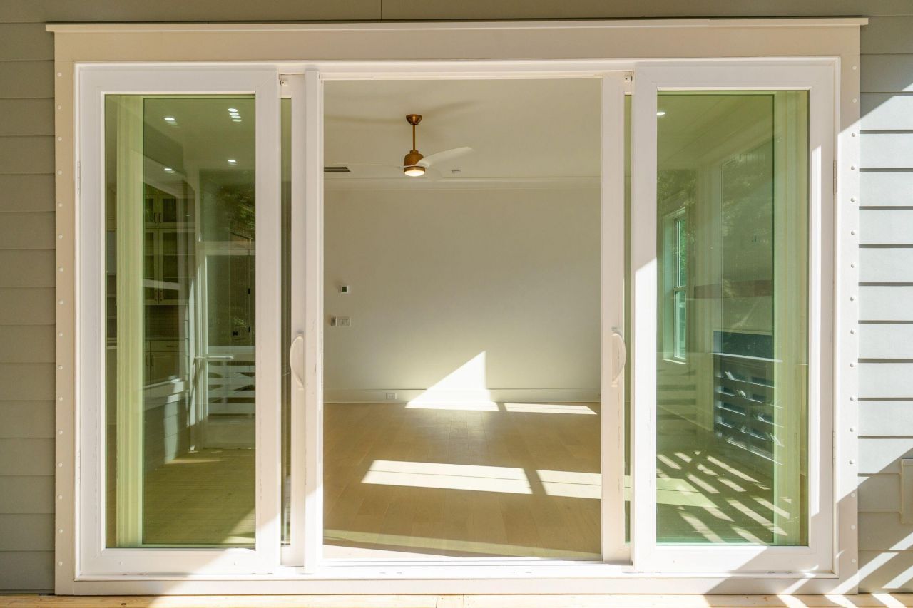 1127 Hamlin Road Photo 29