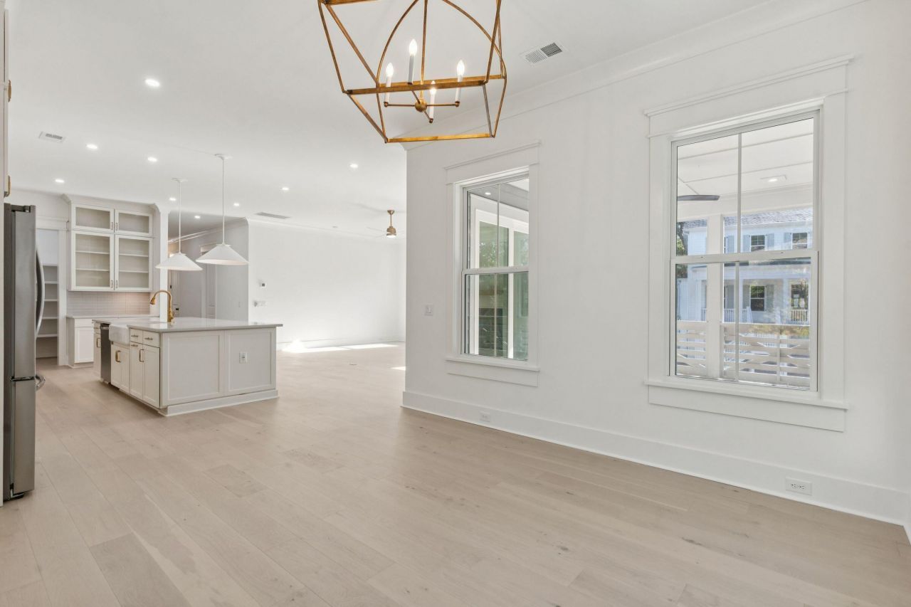 1127 Hamlin Road Photo 33