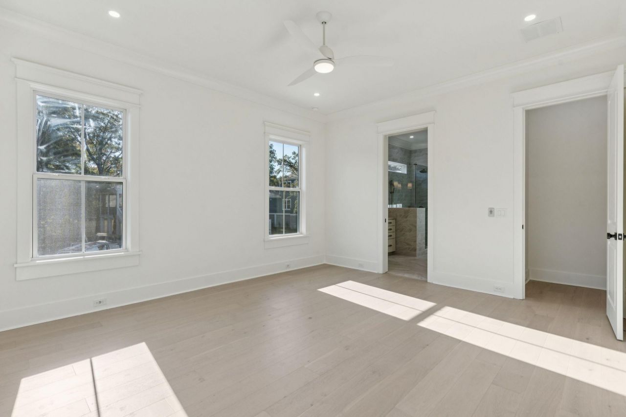 1127 Hamlin Road Photo 37