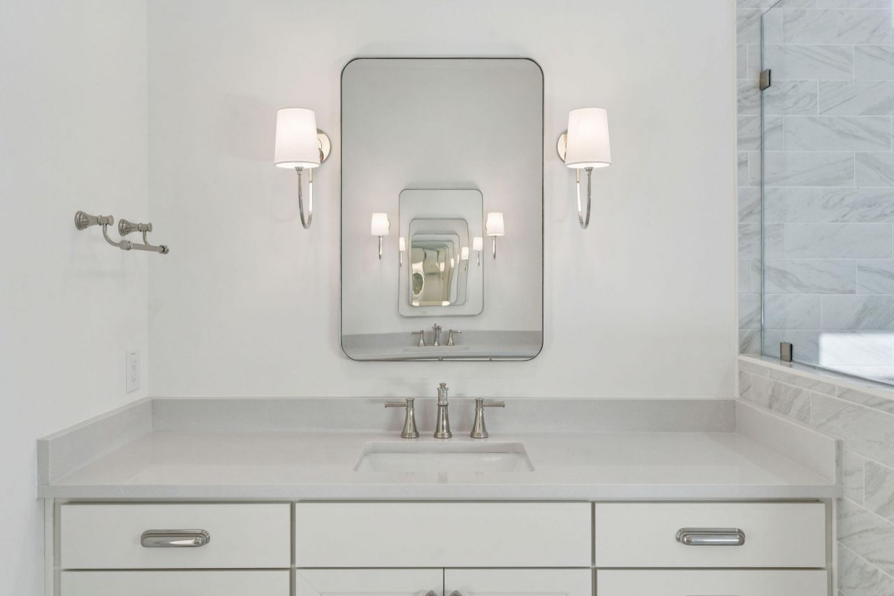 1127 Hamlin Road Photo 39