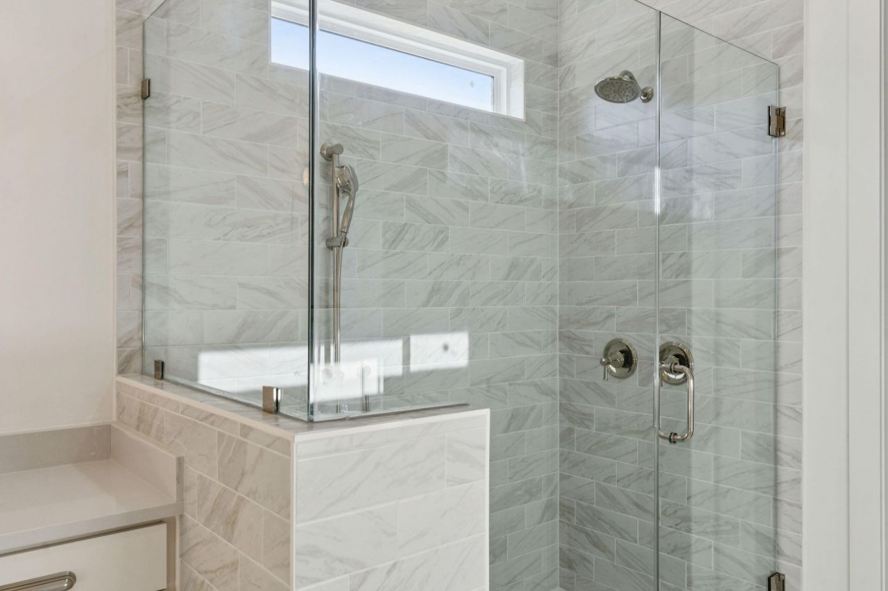 1127 Hamlin Road Photo 40