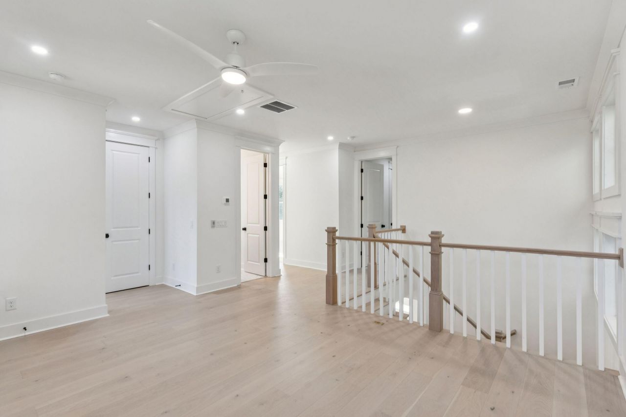 1127 Hamlin Road Photo 45