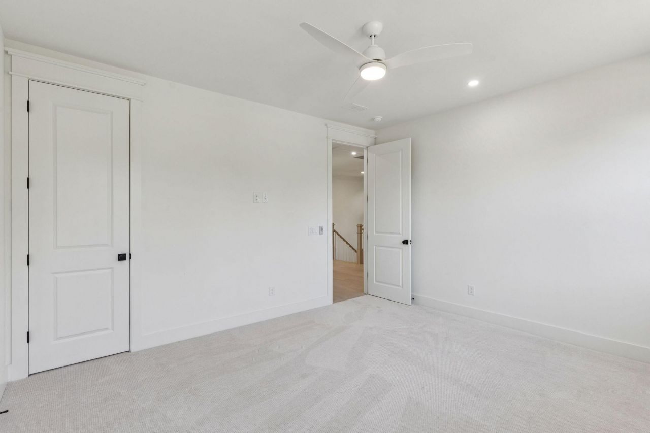 1127 Hamlin Road Photo 47