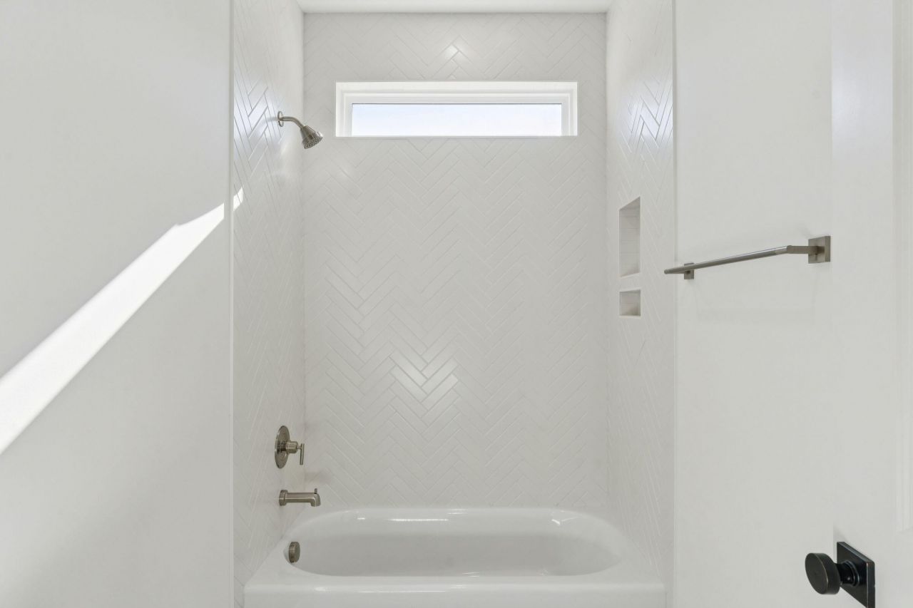 1127 Hamlin Road Photo 49