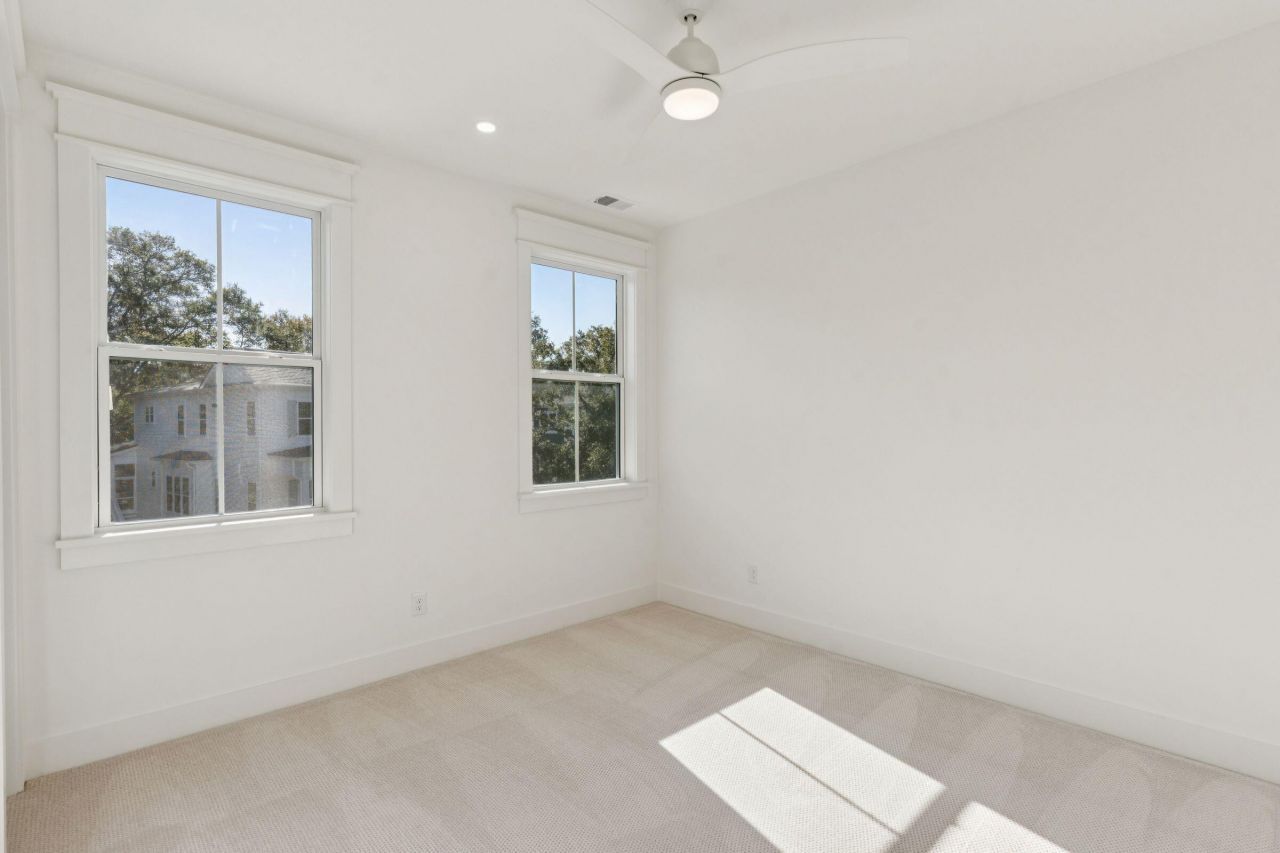 1127 Hamlin Road Photo 53