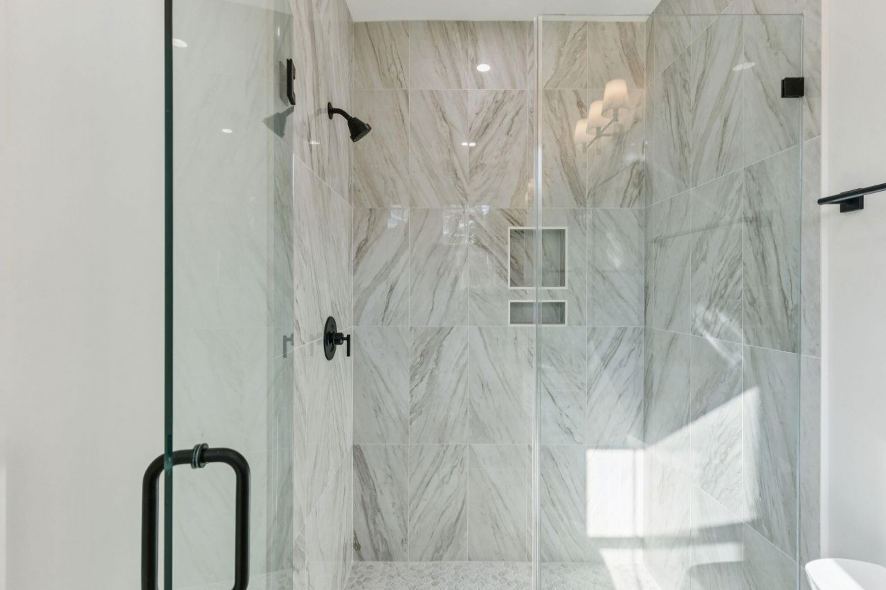 1127 Hamlin Road Photo 56