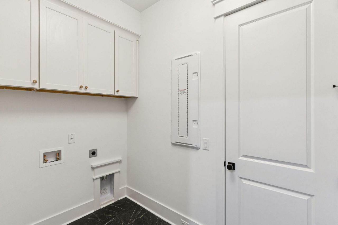 1127 Hamlin Road Photo 59