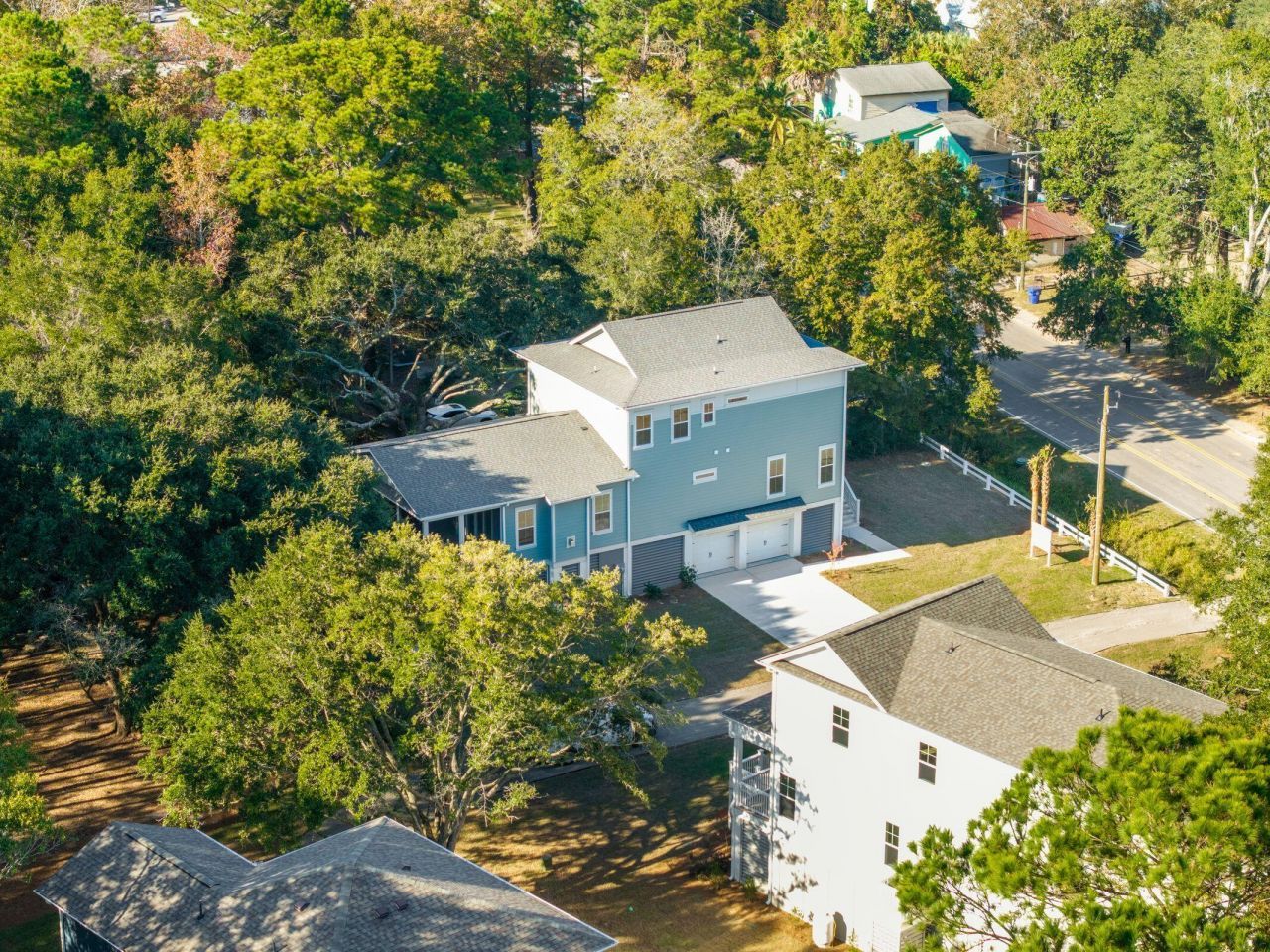 1127 Hamlin Road Photo 73