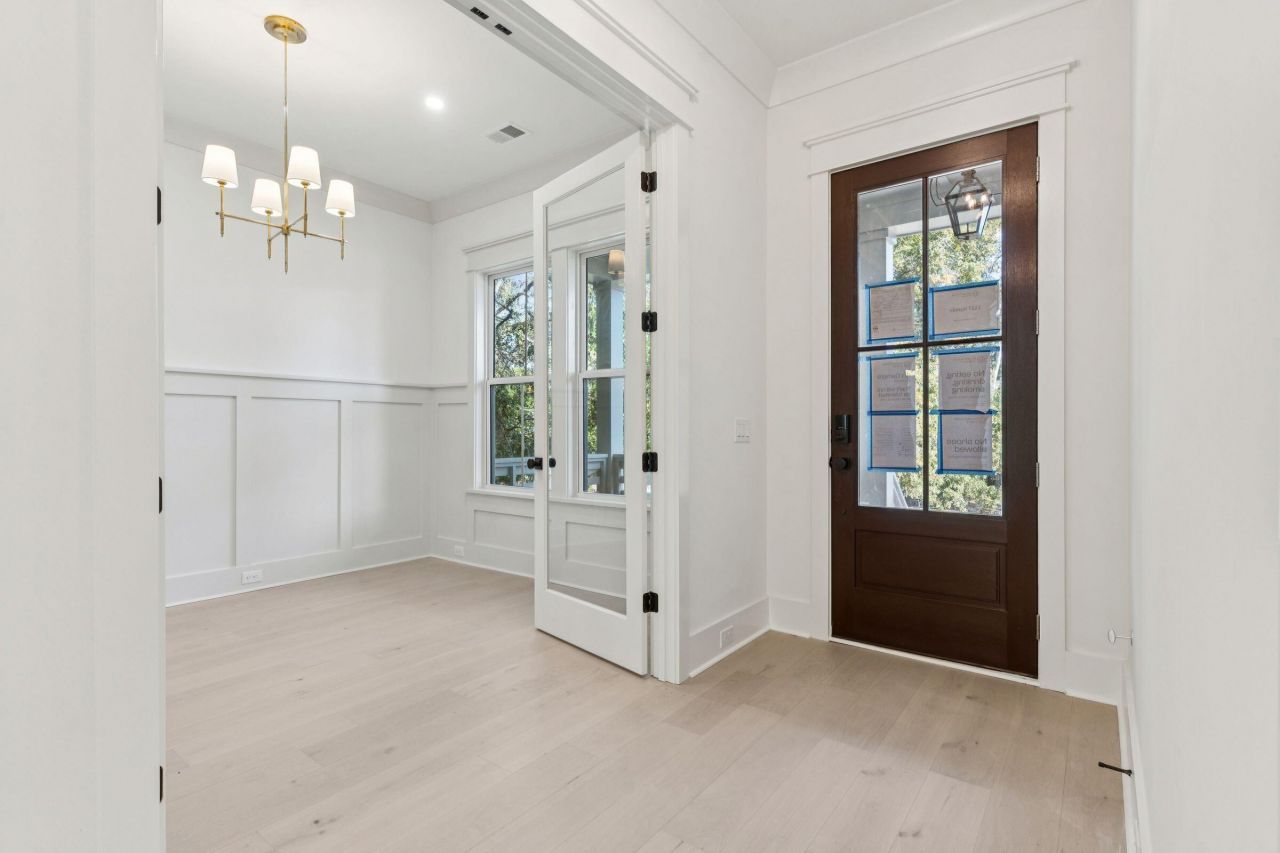 1127 Hamlin Road Photo 8