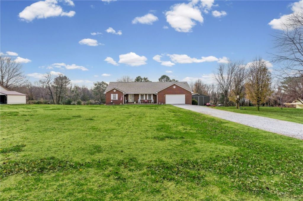13730 Cozy Corners Road, Siloam Springs, AR 72761 Main Photo