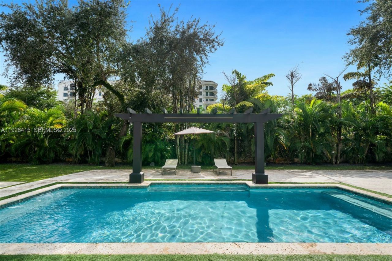 7222 SW 79th Ter , Miami, FL 33143 Photo