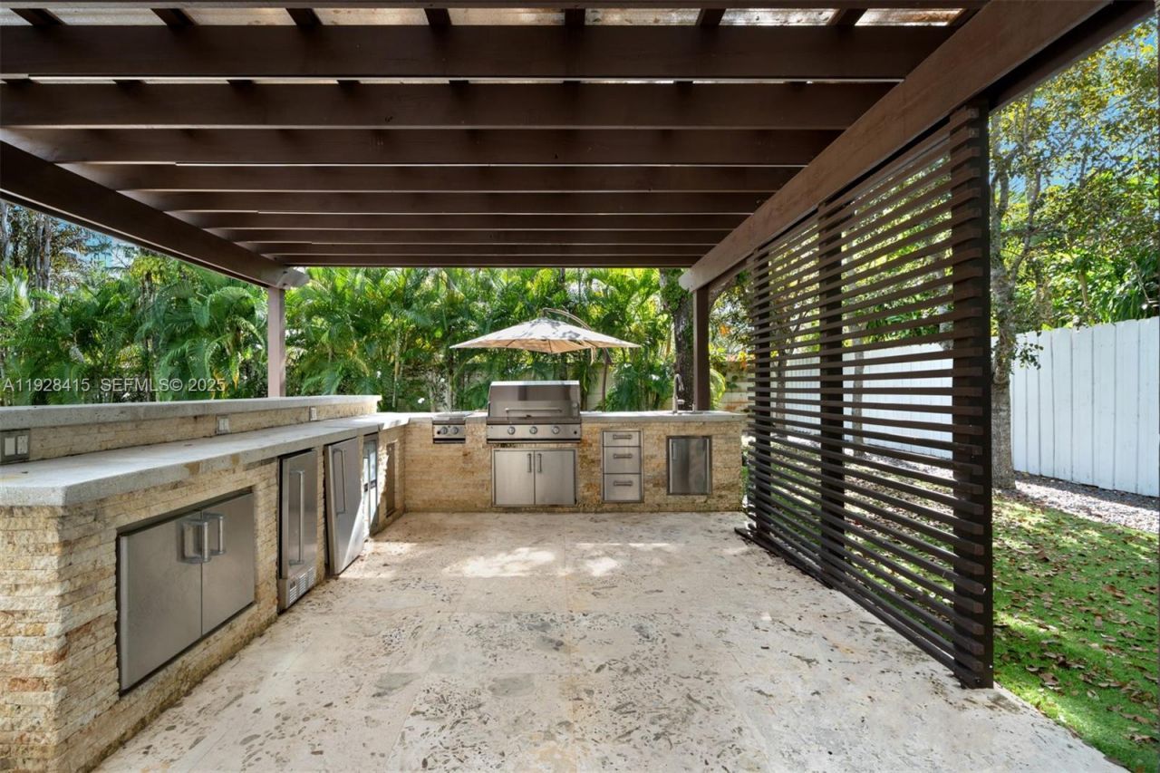 7222 SW 79th Ter , Miami, FL 33143 Photo