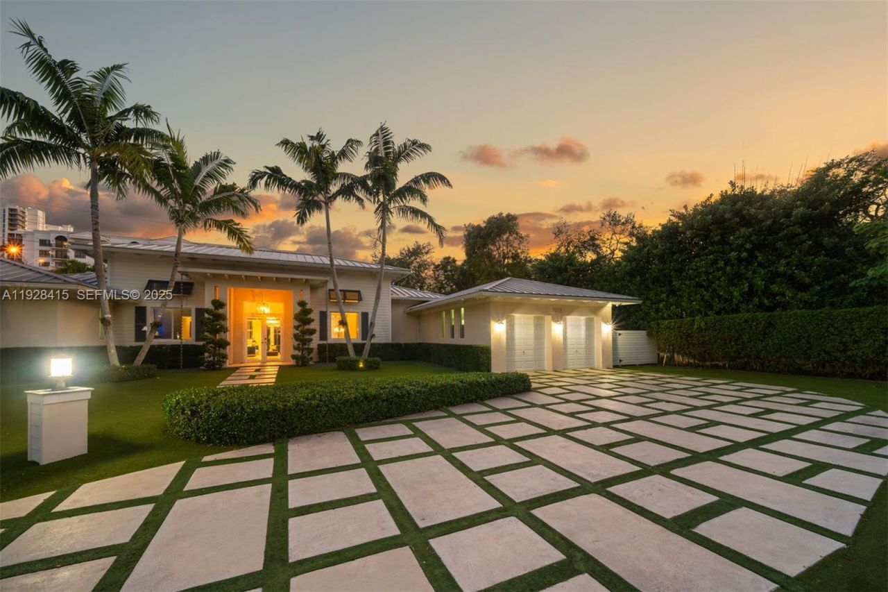 7222 SW 79th Ter , Miami, FL 33143 Photo