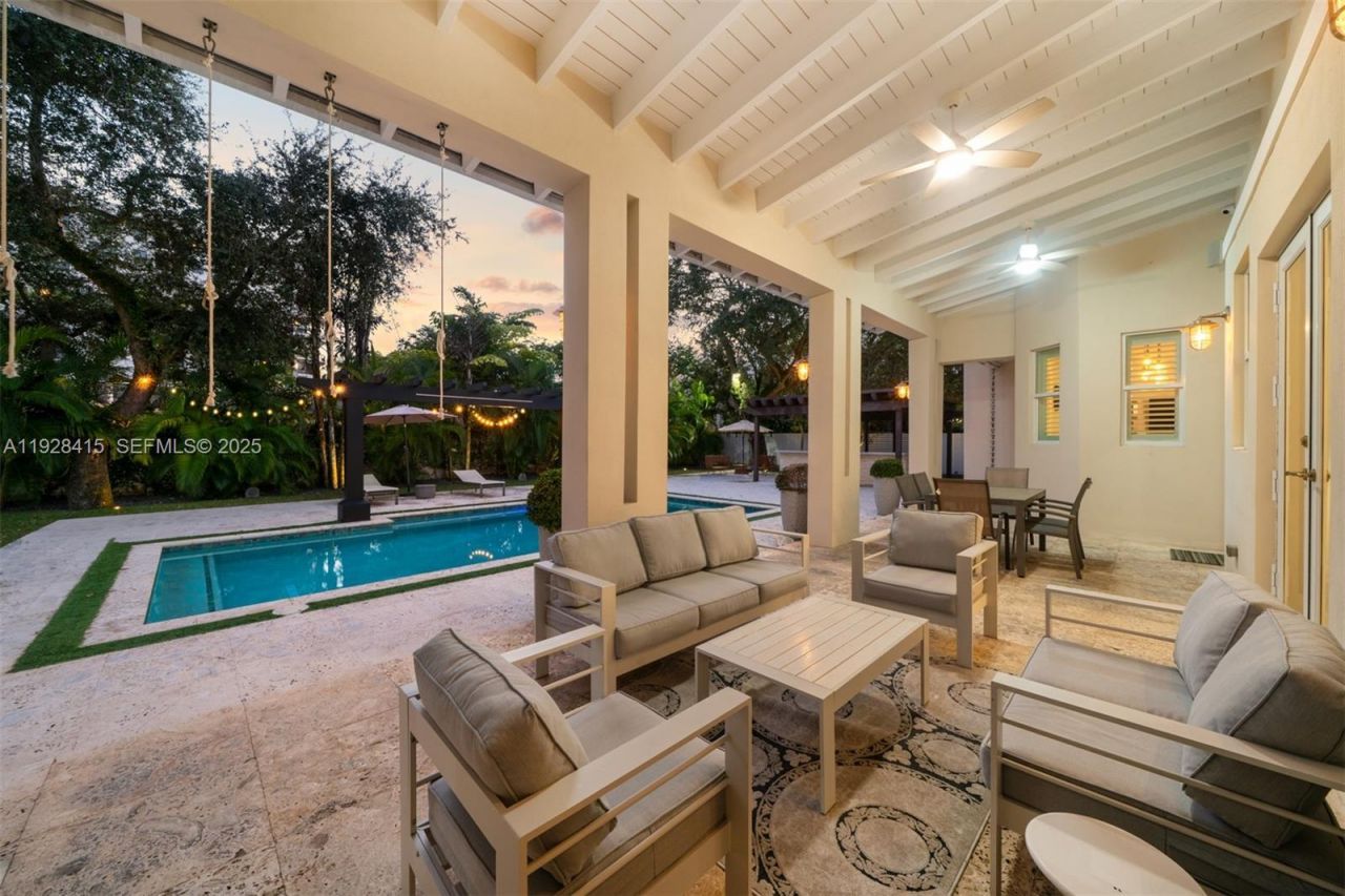 7222 SW 79th Ter , Miami, FL 33143 Photo