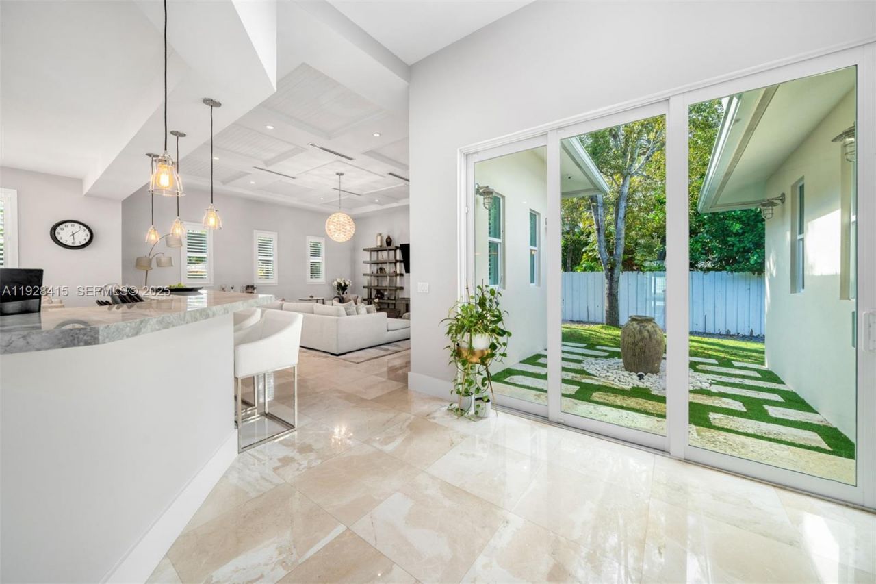 7222 SW 79th Ter , Miami, FL 33143 Photo