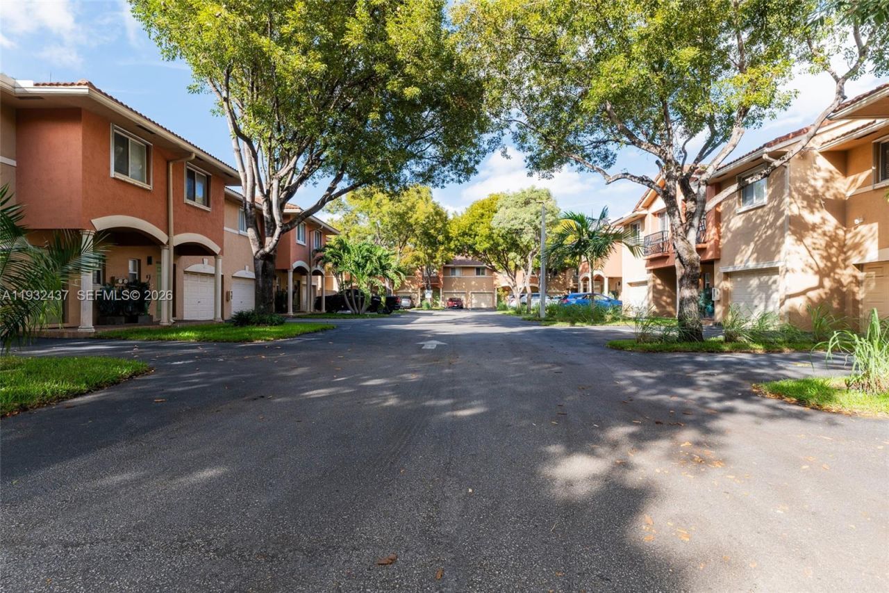 59 SE 3rd Ave, Hallandale Beach, FL 33009 Photo