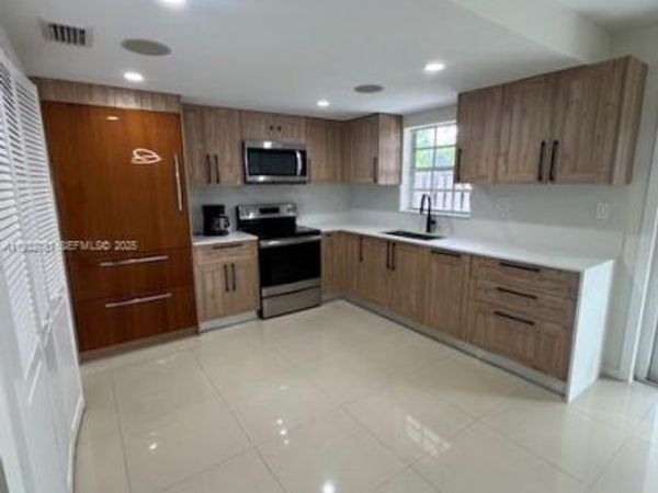 10351 SW 154th Pl , Unit 68, Miami, FL 33196
