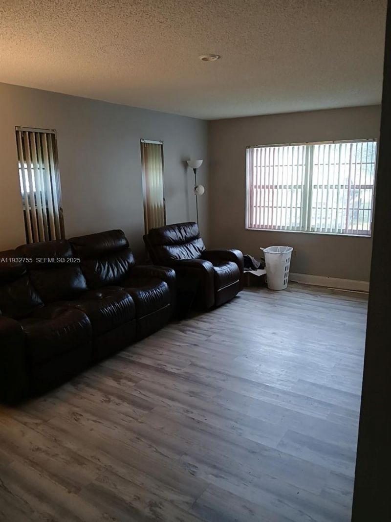 10210 SW 175th St, Miami, FL 33157 Photo