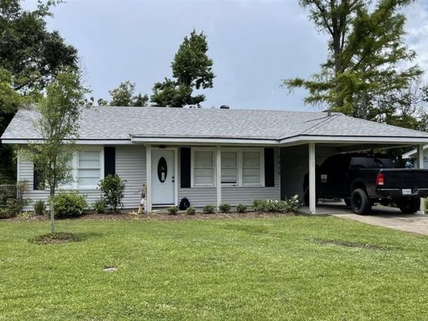 3910 Vanderbilt Street, Lake Charles, LA 70607