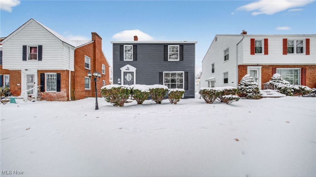16811 Invermere Avenue, Cleveland, OH 44128 Main Photo