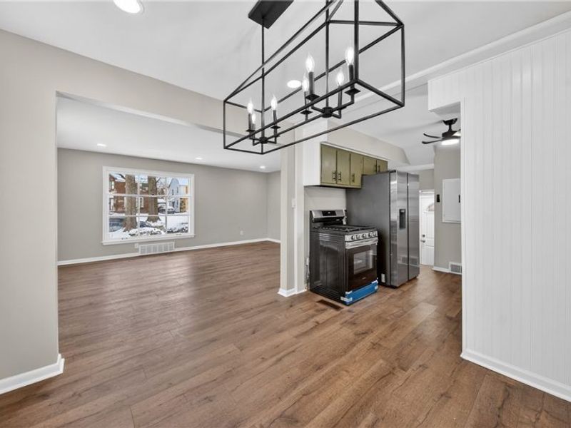 16811 Invermere Avenue, Cleveland, OH 44128 Photo 14