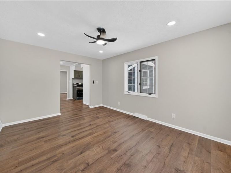 16811 Invermere Avenue, Cleveland, OH 44128 Photo 21