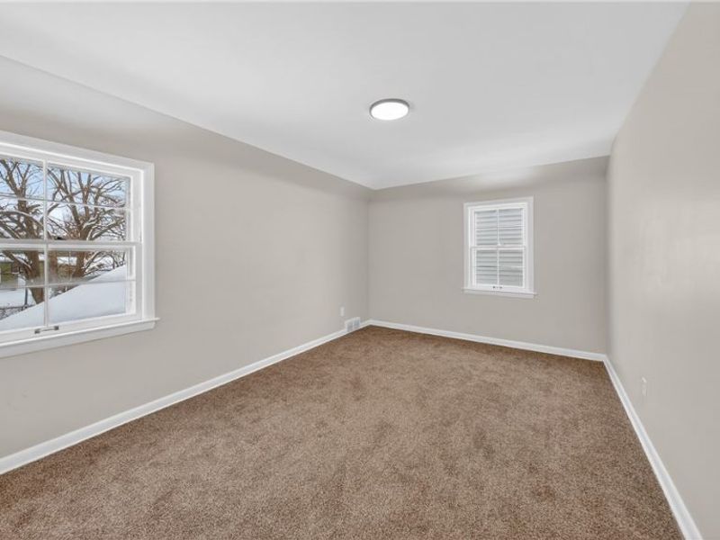 16811 Invermere Avenue, Cleveland, OH 44128 Photo 30