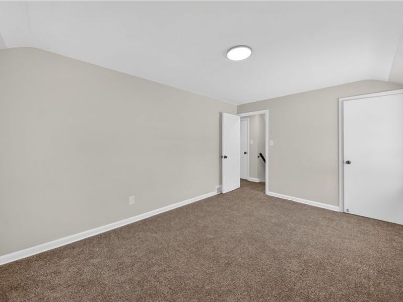 16811 Invermere Avenue, Cleveland, OH 44128 Photo 32