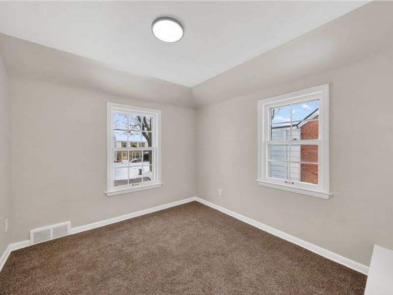 16811 Invermere Avenue, Cleveland, OH 44128 Photo 37