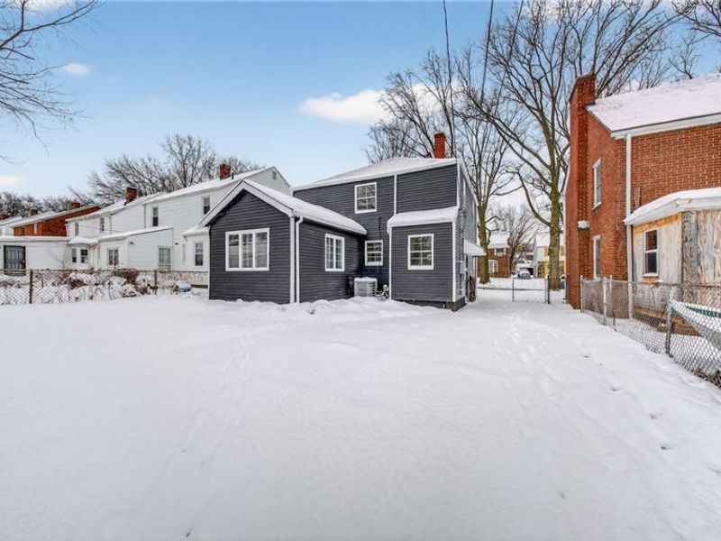 16811 Invermere Avenue, Cleveland, OH 44128 Photo 4