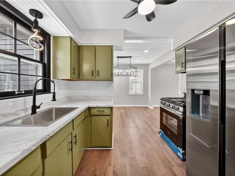 16811 Invermere Avenue, Cleveland, OH 44128 Photo 6