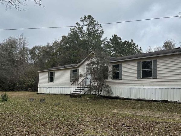 177 Juniper St, Mcdavid, FL 32568