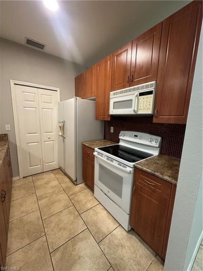 7350 Bristol Cir, Naples, FL 34120 Photo