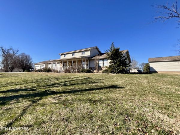 627 E Copeland Drive, Powell, TN 37849