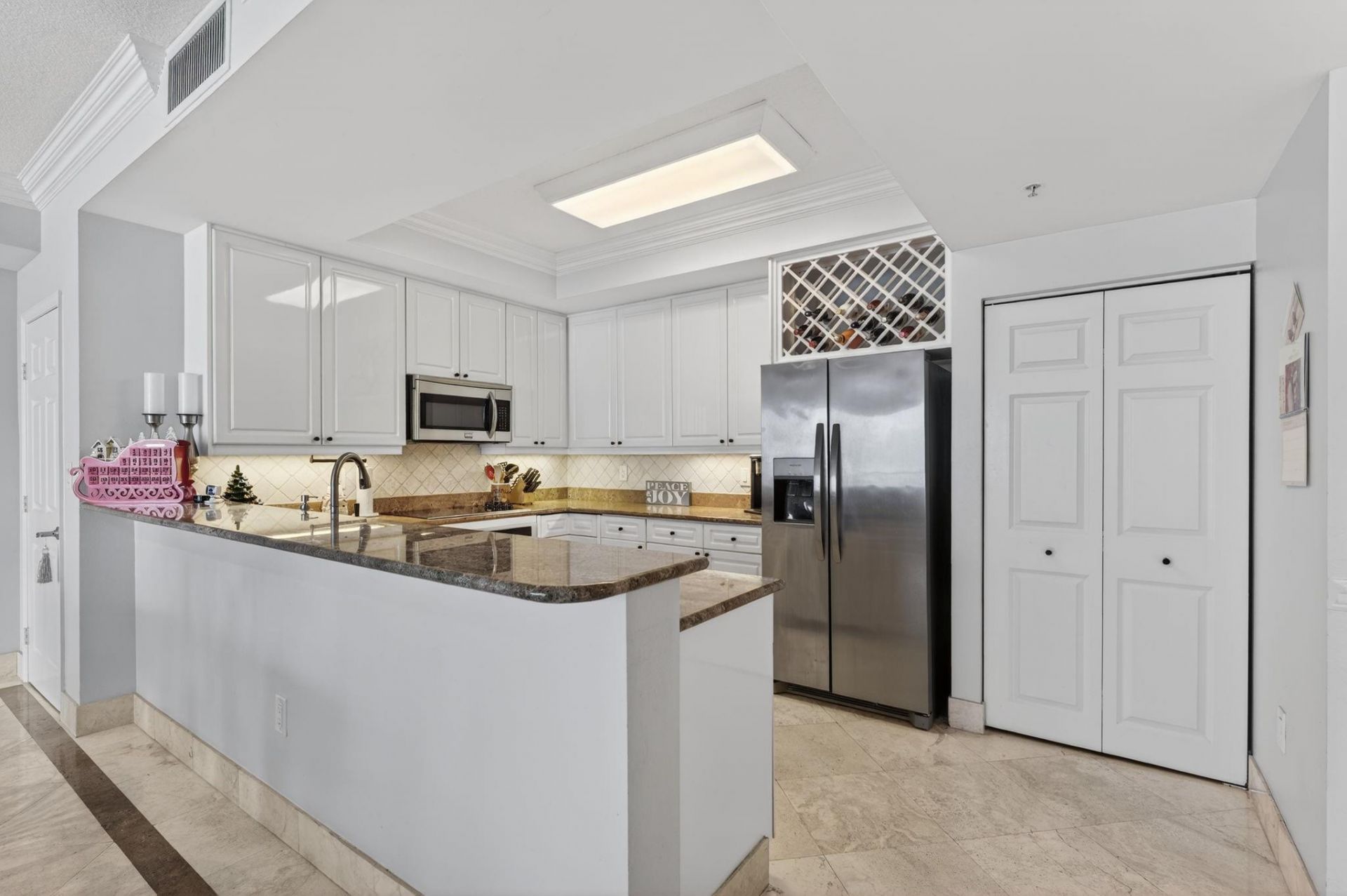 100 S Birch Road, Unit 1003, Fort Lauderdale, FL 33316 Photo