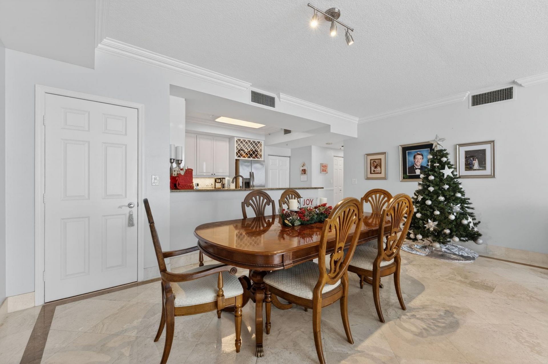 100 S Birch Road, Unit 1003, Fort Lauderdale, FL 33316 Photo