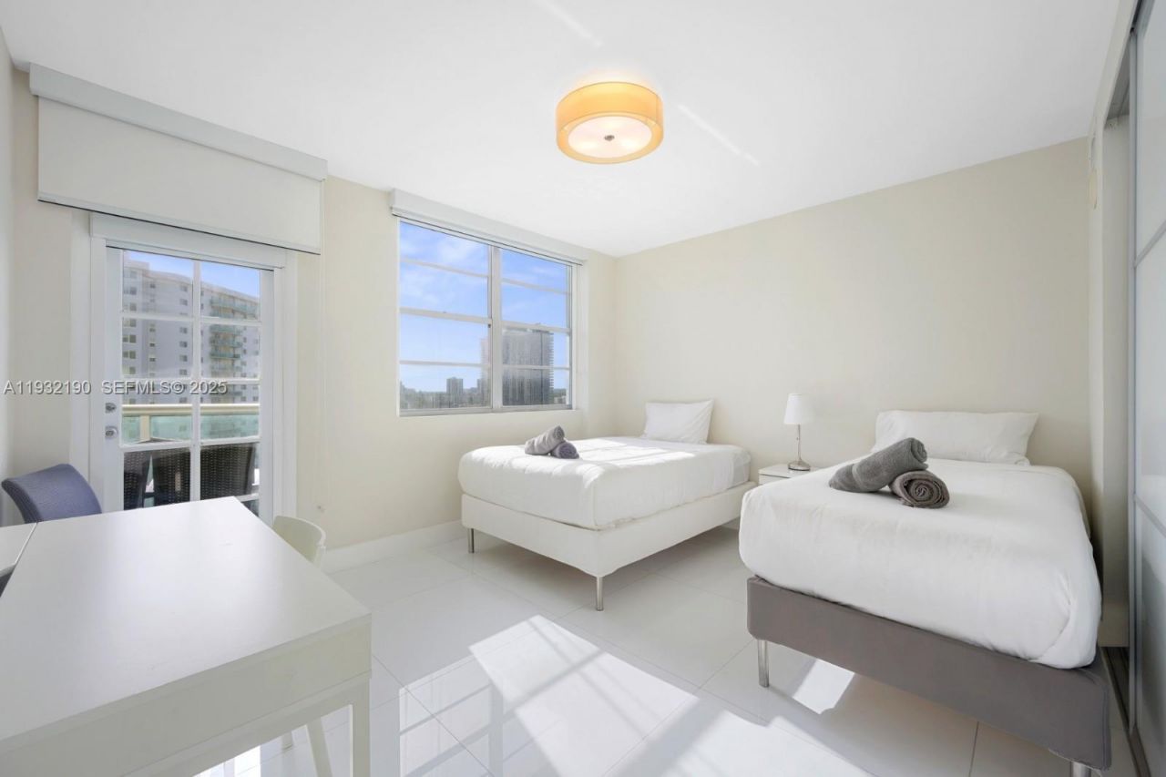 19370 Collins Ave , Unit 916, Sunny Isles Beach, FL 33160 Photo