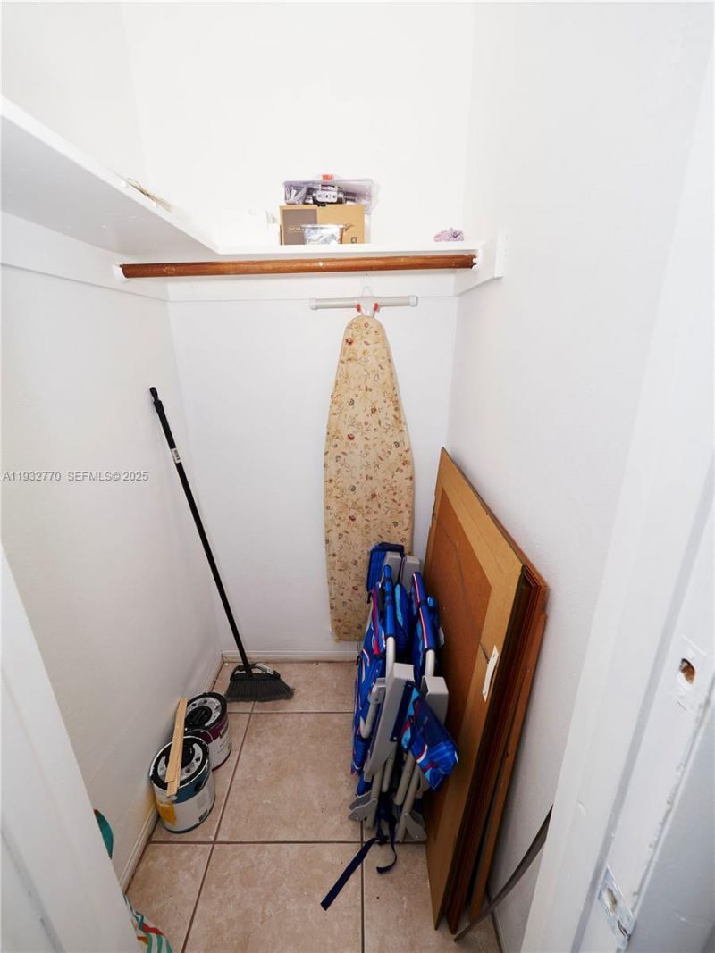 2861 Leonard Dr, Unit F412, Aventura, FL 33160 Photo